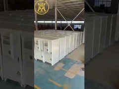 Scatola all' esterno in attesa di imballaggio