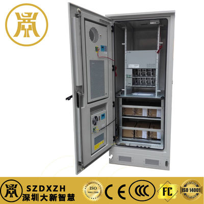 Apparecchiature per l'alimentazione elettrica per batterie e apparecchiature